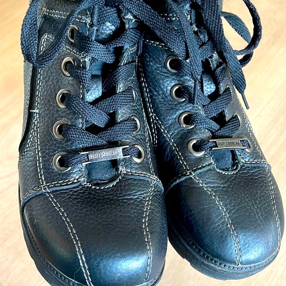 Harley-Davidson Motorcycle boots. Black low rise lace up boots size 9. Chunky - Picture 13 of 15